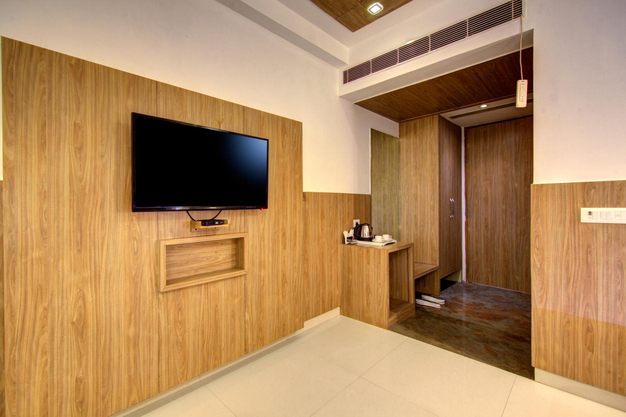 Hotel Salt And Rove New Delhi Aiport Exterior photo